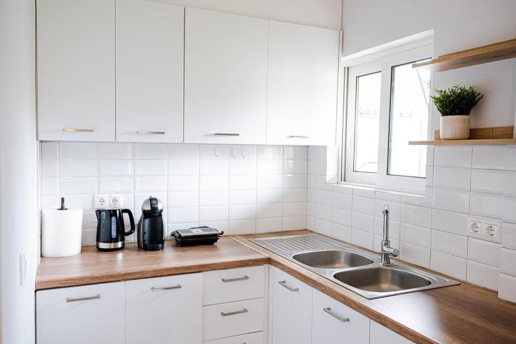 Cosy Apartment 700M From Acropolis Atina Dış mekan fotoğraf